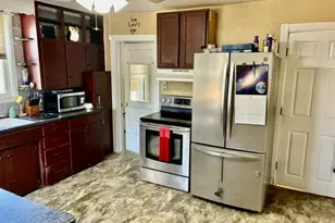 804 S Peach Ave, Marshfield, WI 54449 - Photo 8