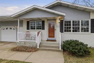 2601 Plover Springs Dr, Plover, WI 54467 - Photo 4