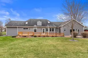 1830 Blueberry Dr, Plover, WI 54467 - Photo 2