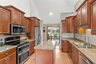1830 Blueberry Dr, Plover, WI 54467 - Photo 8