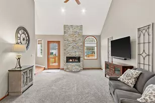 1830 Blueberry Dr, Plover, WI 54467 - Photo 6