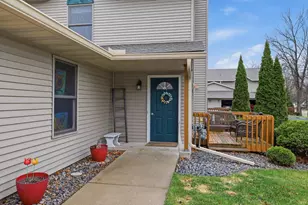300 White Oak Ave, Plover, WI 54467 - Photo 4