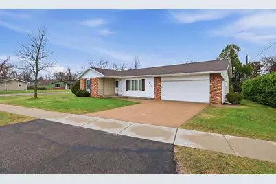 701 Wilshire Boulevard, Stevens Point, WI 54481 - Photo 2