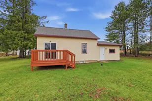 331 2nd St, Rosholt, WI 54473 - Photo 26