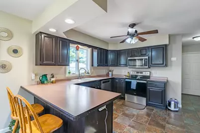 406 S Larch Avenue, Marshfield, WI 54449 - Photo 12
