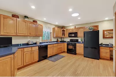 4028 Woodridge Trace, Wisconsin Rapids, WI 54495 - Photo 6