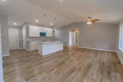 5526 Forest Creek Road, Stevens Point, WI 54482 - Photo 8