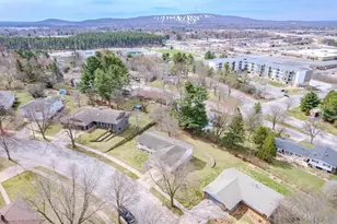 1225 Sunset Dr, Wausau, WI 54401 - Photo 2