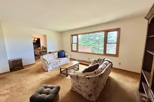 1225 Sunset Dr, Wausau, WI 54401 - Photo 6