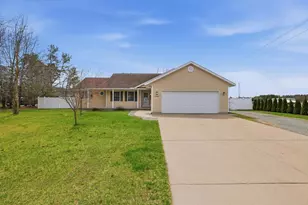 3200 Mirage Cir, Plover, WI 54467 - Photo 2