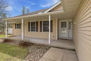 3200 Mirage Cir, Plover, WI 54467 - Photo 4