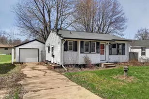 240 20th Ave S, Wisconsin Rapids, WI 54495 - Photo 2