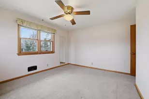 215 Willow St, Stevens Point, WI 54481 - Photo 36