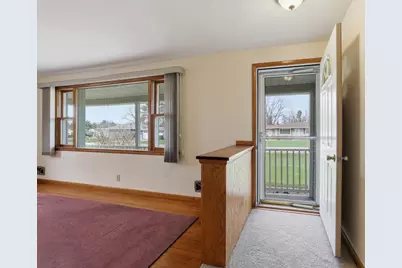 215 Willow Street, Stevens Point, WI 54481 - Photo 4