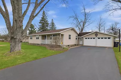 215 Willow Street, Stevens Point, WI 54481 - Photo 1