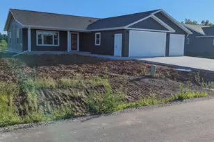 818 W Roberts St, Spencer, WI 54479 - Photo 2