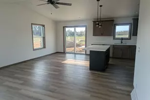 818 Roberts St, Spencer, WI 54479 - Photo 4