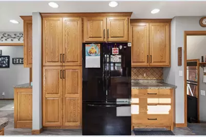 911 19th Street S, Wisconsin Rapids, WI 54494 - Photo 6