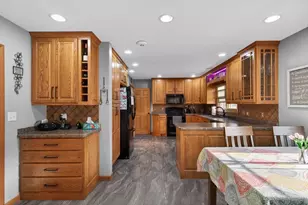 911 19th St S, Wisconsin Rapids, WI 54494 - Photo 2