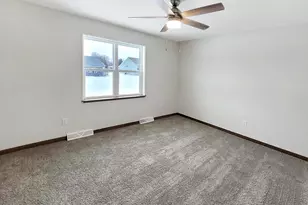 2203 S Cottonwood Ave, Marshfield, WI 54449 - Photo 12