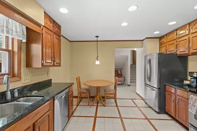 530 Canterbury Drive, Plover, WI 54467 - Photo 6