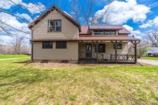 N7716 Pine St, Eland, WI 54427 - Photo 2