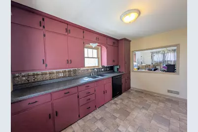 861 Lincoln Street, Wisconsin Rapids, WI 54494 - Photo 2