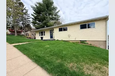 1002 Maple Street, Wausau, WI 54401 - Photo 2