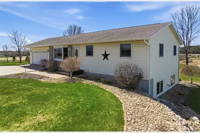 8917 S Washington Avenue, Marshfield, WI 54449 - Photo 4