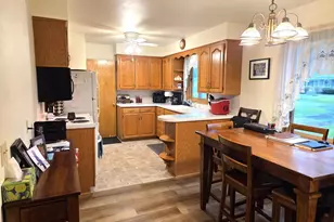 426 Wildwood Ct, Marshfield, WI 54449 - Photo 6