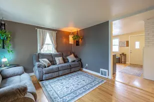 1023 8th Ave, Wausau, WI 54401 - Photo 6