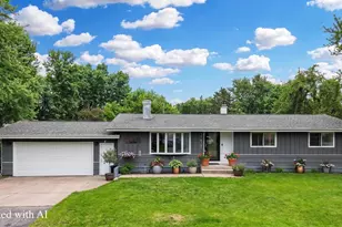 2430 Meadow Ln, Plover, WI 54467 - Photo 2