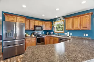 305 W 29th St, Marshfield, WI 54449 - Photo 14