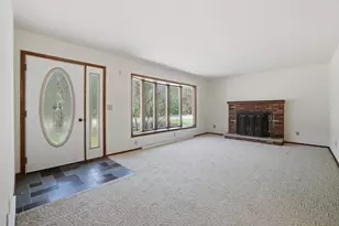 1835 Edgewood Ln, Stevens Point, WI 54482 - Photo 4