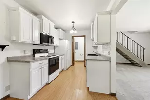 502 John's Dr #B, Stevens Point, WI 54481 - Photo 14