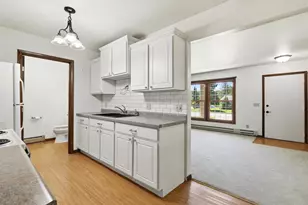 502 John's Dr #B, Stevens Point, WI 54481 - Photo 16
