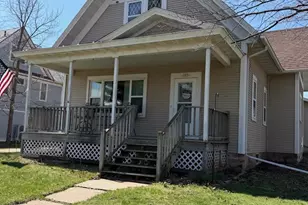 305 N Division St, Loyal, WI 54446 - Photo 2