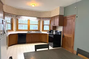 305 N Division St, Loyal, WI 54446 - Photo 6