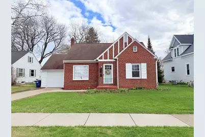 401 Broadway Avenue, Wausau, WI 54403 - Photo 2