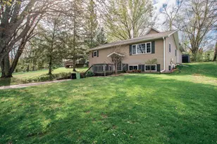 404 E 2nd St, Neillsville, WI 54456 - Photo 2