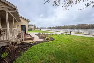 2040 1st St, Wisconsin Rapids, WI 54494 - Photo 4