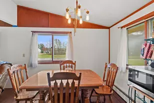 3108 Sunset Dr N, Stevens Point, WI 54482 - Photo 6