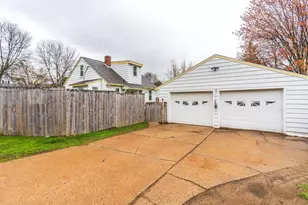 2212 9th St, Wausau, WI 54403 - Photo 6