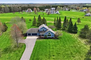 9854 Riveredge Dr, Marshfield, WI 54449 - Photo 2