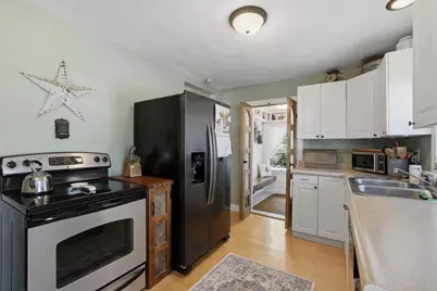 334 Robbins Street, , WI 54165 - Photo 4