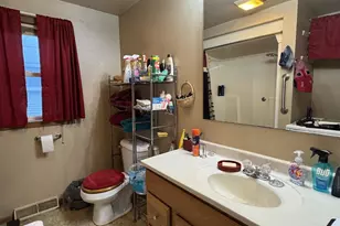 108 W 3rd St, Merrill, WI 54452 - Photo 10