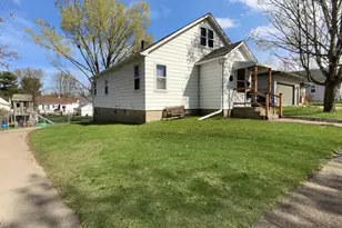 415 10th Ave, Wausau, WI 54401 - Photo 2