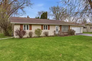 606 Clark St, Spencer, WI 54479 - Photo 2
