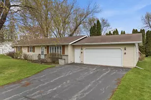 606 Clark St, Spencer, WI 54479 - Photo 4