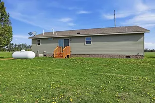 E2902 Wasrud Rd, Iola, WI 54945 - Photo 4
